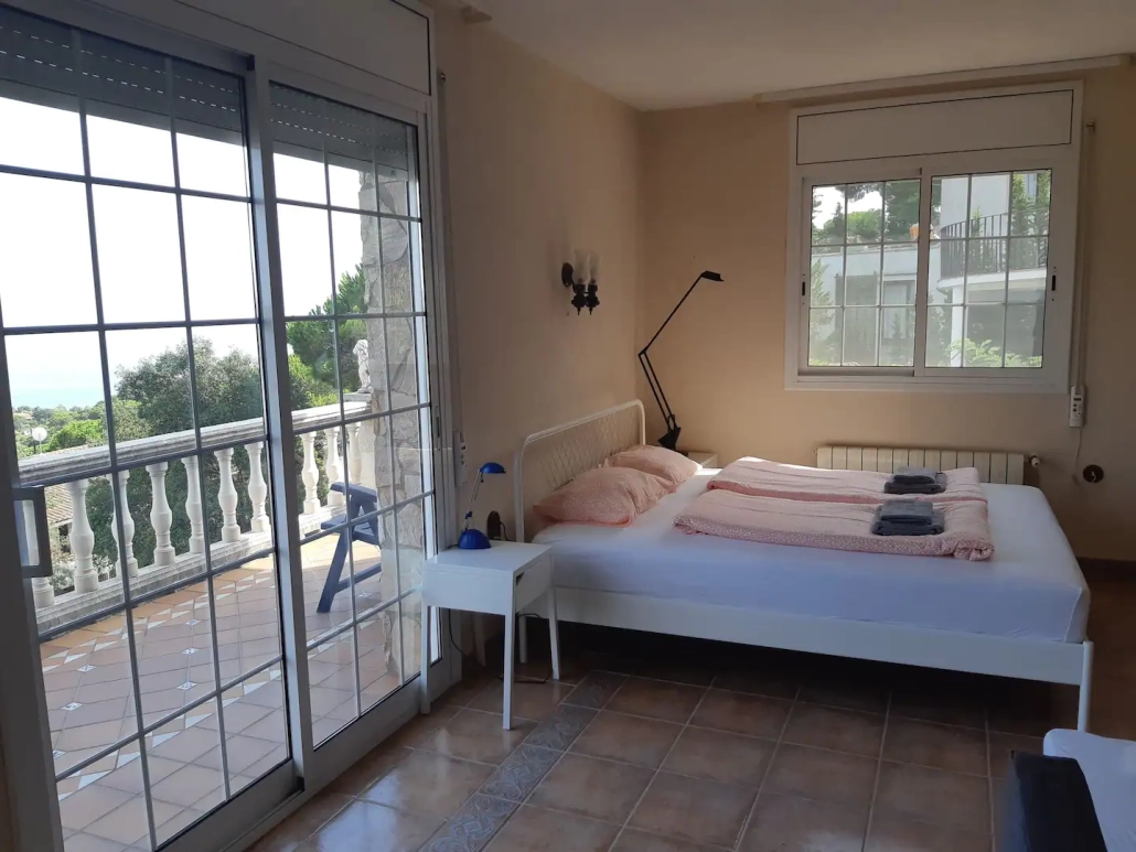 93b4d4ec-54ab-4bd6-8610-7e4e1897281d